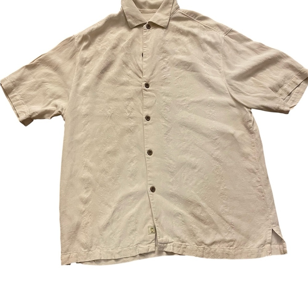Tommy Bahama Men’s Size Medium 100% Silk Button Up Shirt original fit‎